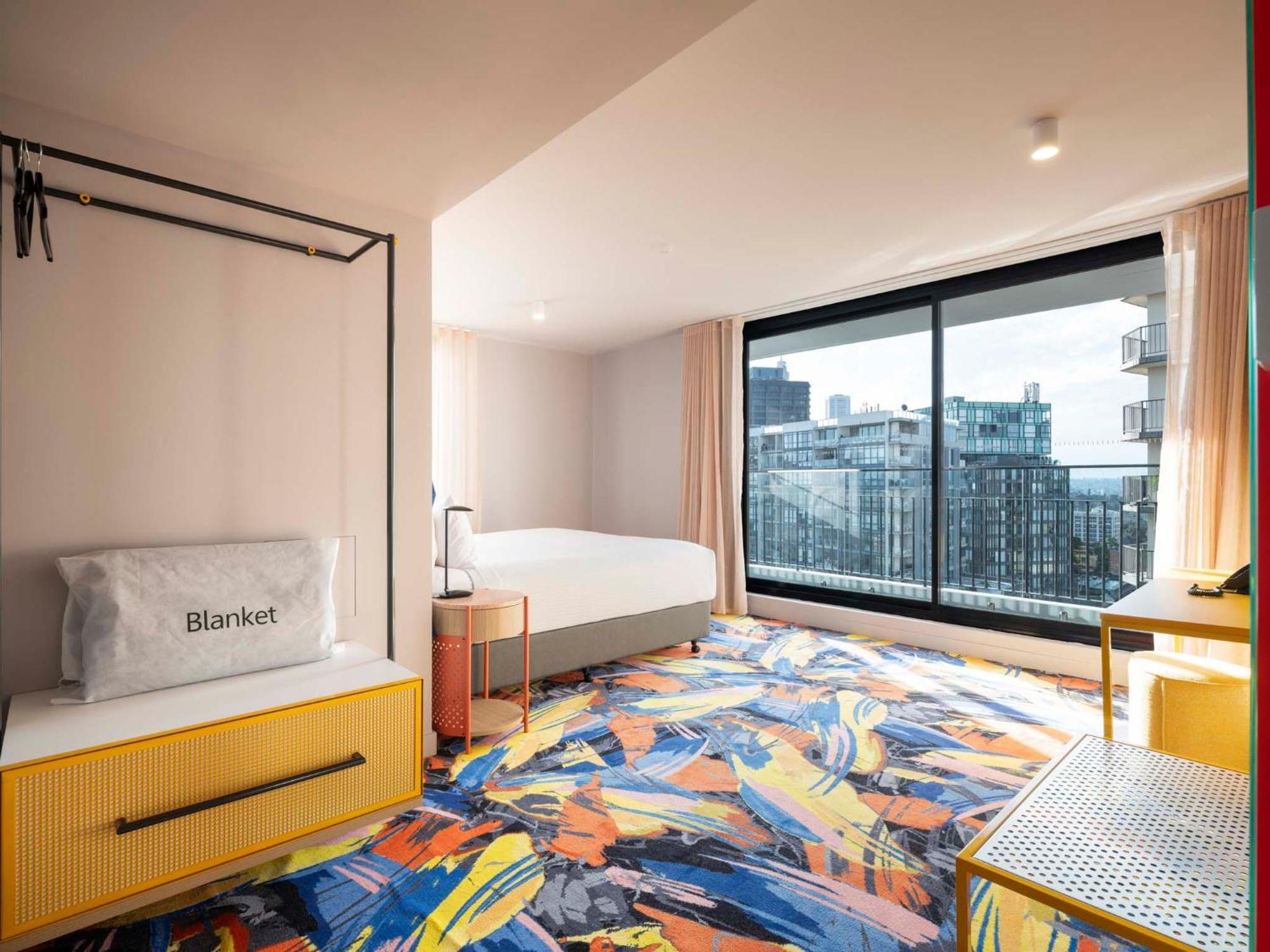 Aparthotel Adge And Residences Sydney