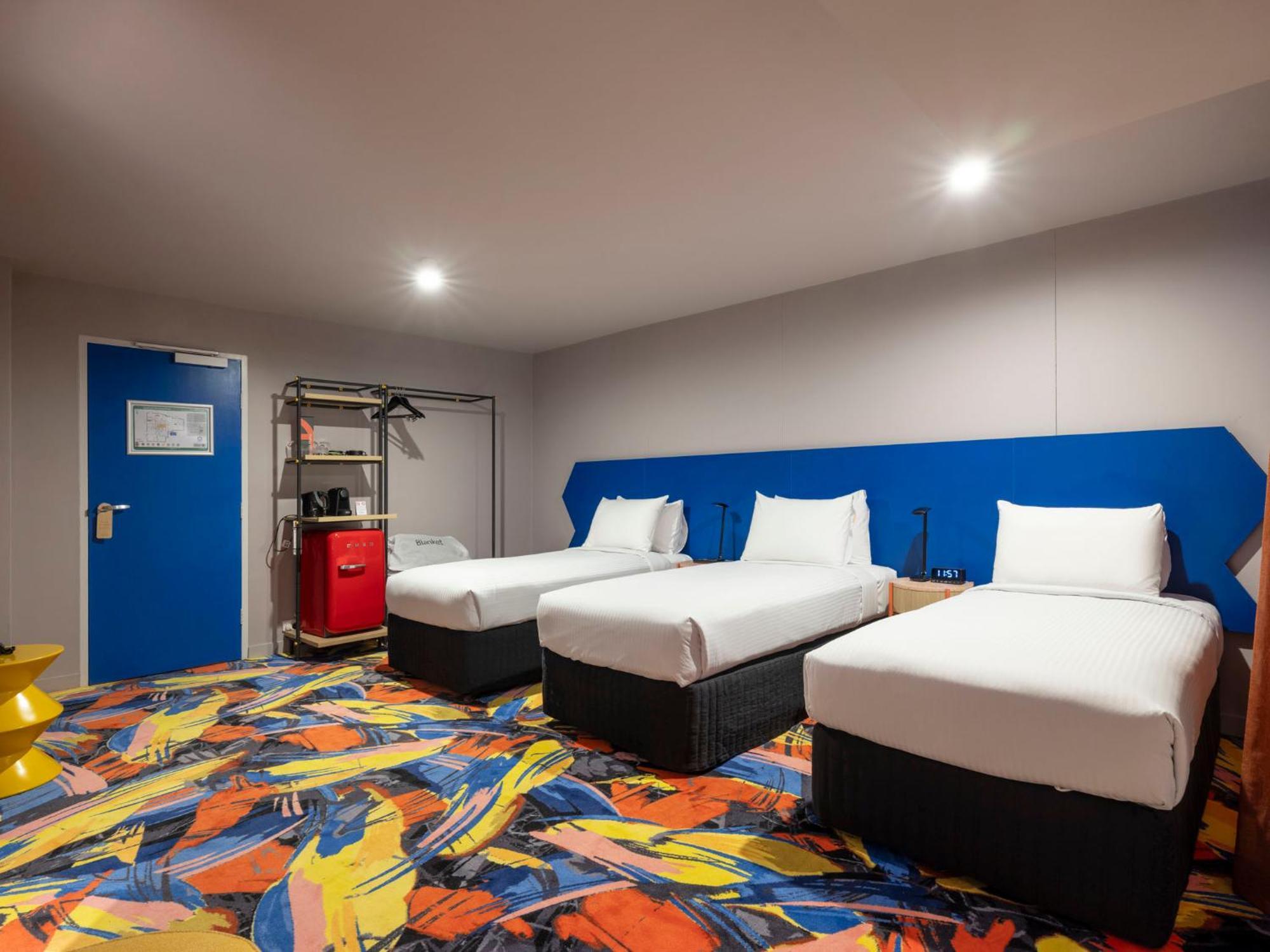 Adge And Residences Aparthotel