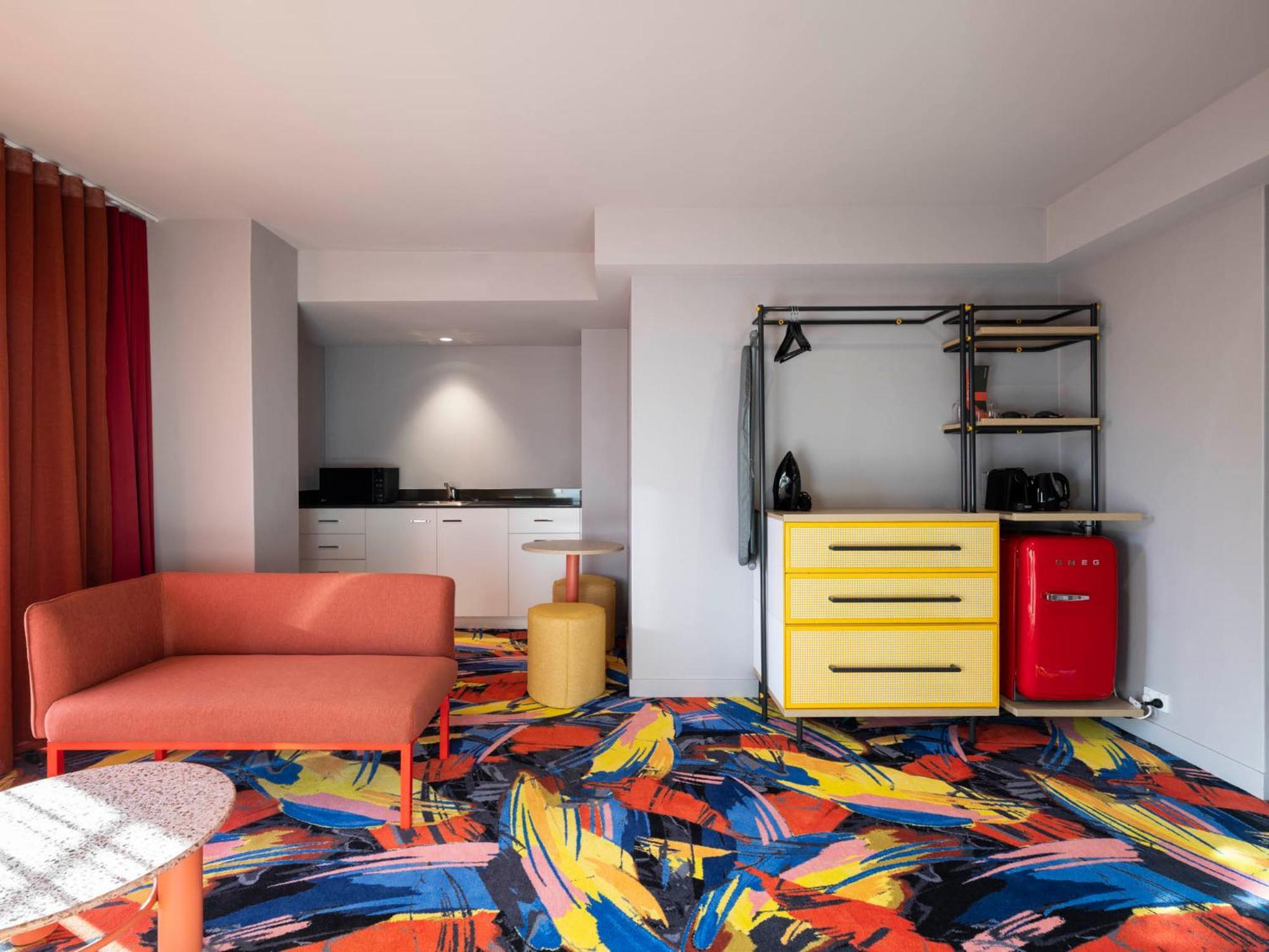 Aparthotel Adge And Residences